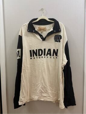 Indian Motorcycle Long-Sleeve Pullover Shirt in Cream & Black